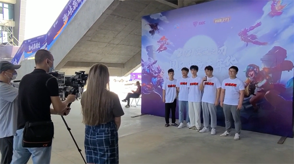 英魂之刃交易行礼包怎么免费获得